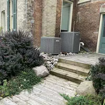 15342, Yonge, Aurora Village, Aurora