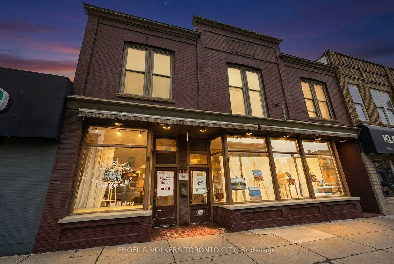 15210, Yonge, Aurora Village, Aurora