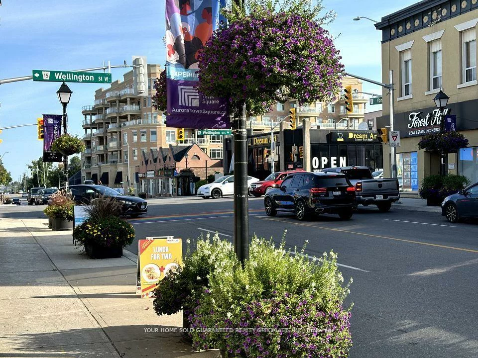 13, Wellington, Aurora Village, Aurora