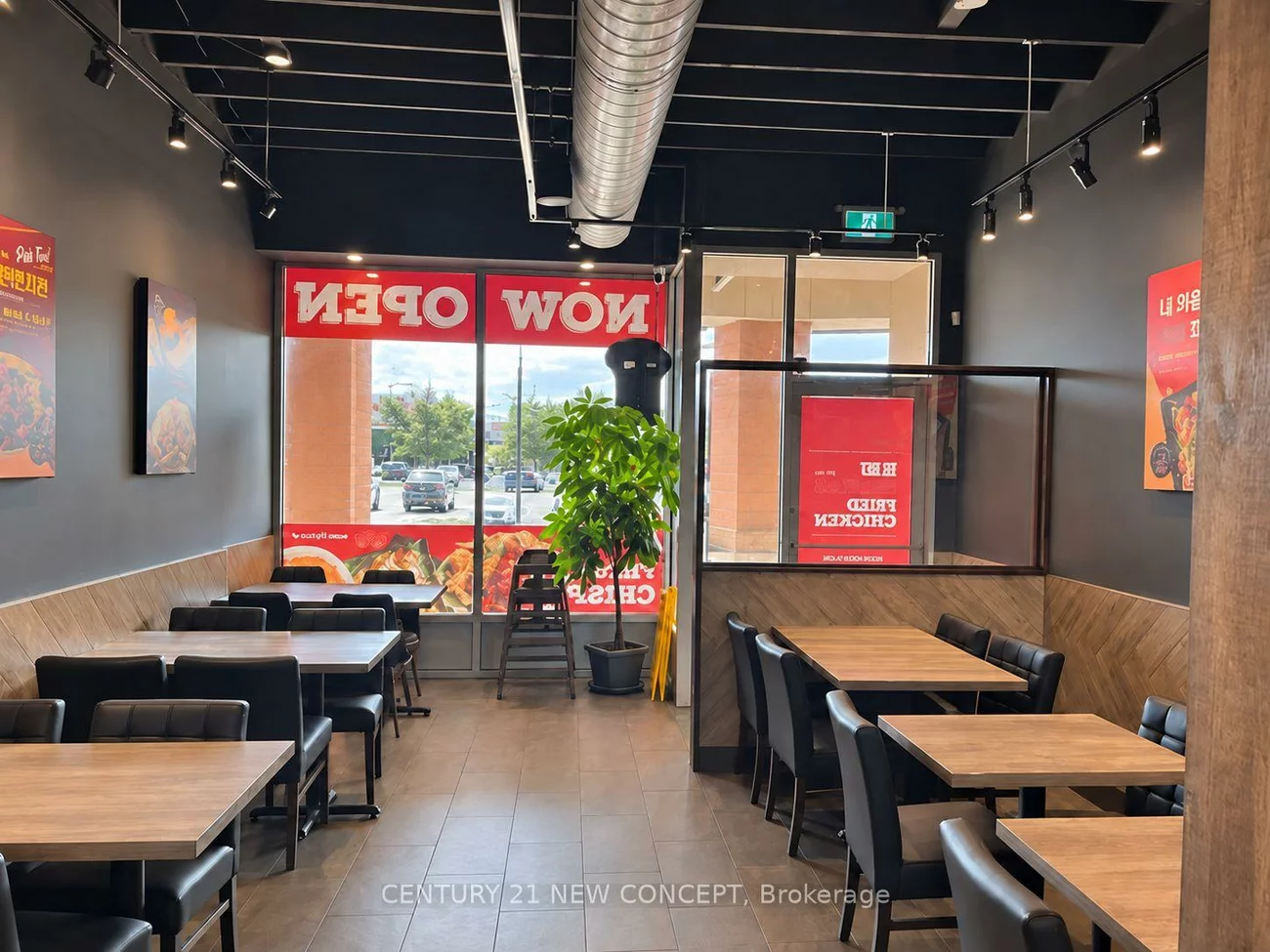 14800, Yonge, Aurora Highlands, Aurora
