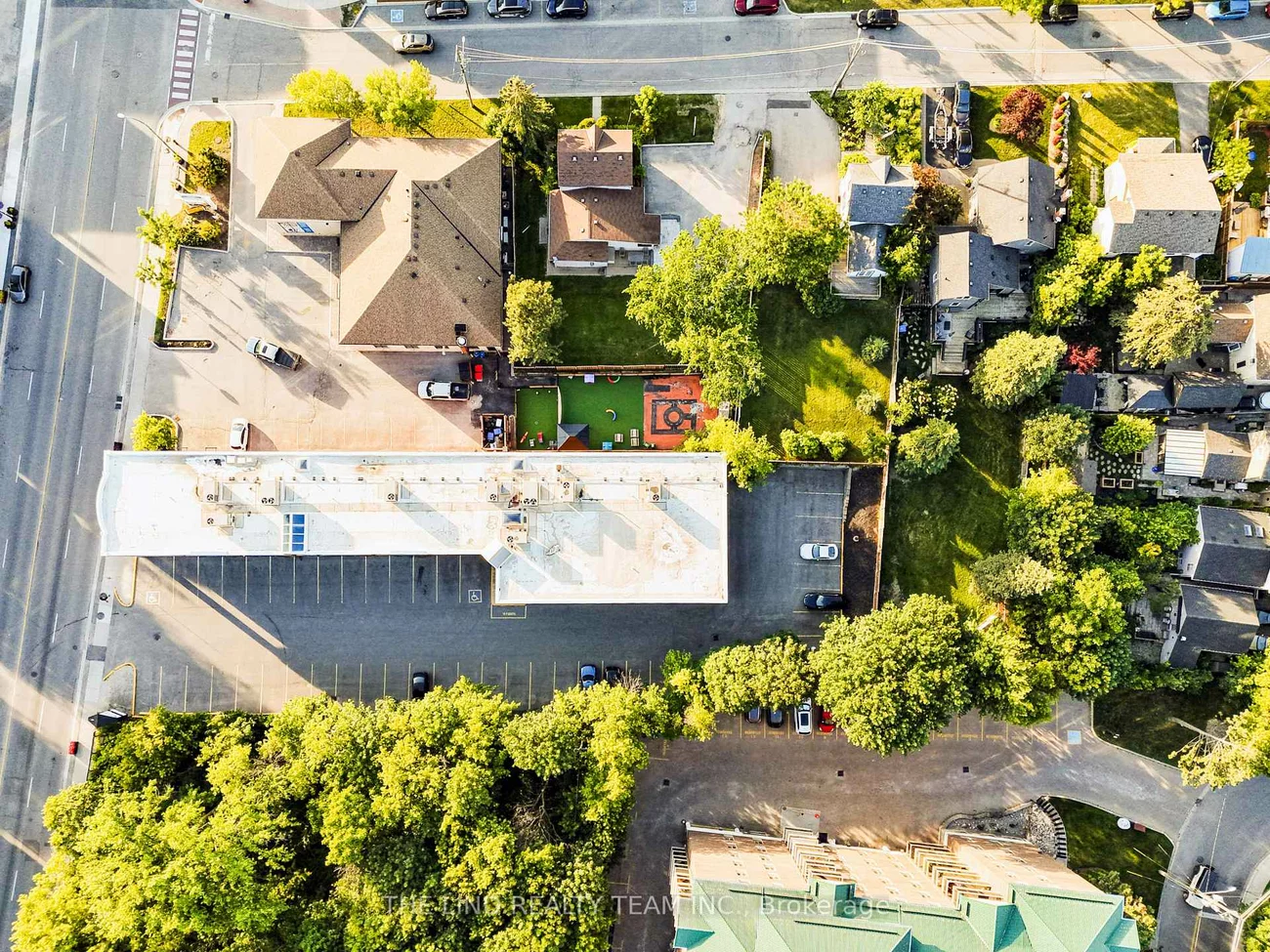 15105, Yonge, Aurora Village, Aurora