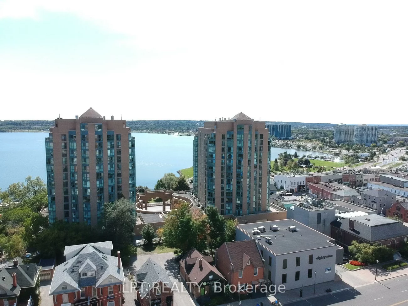 89, Collier, City Centre, Barrie