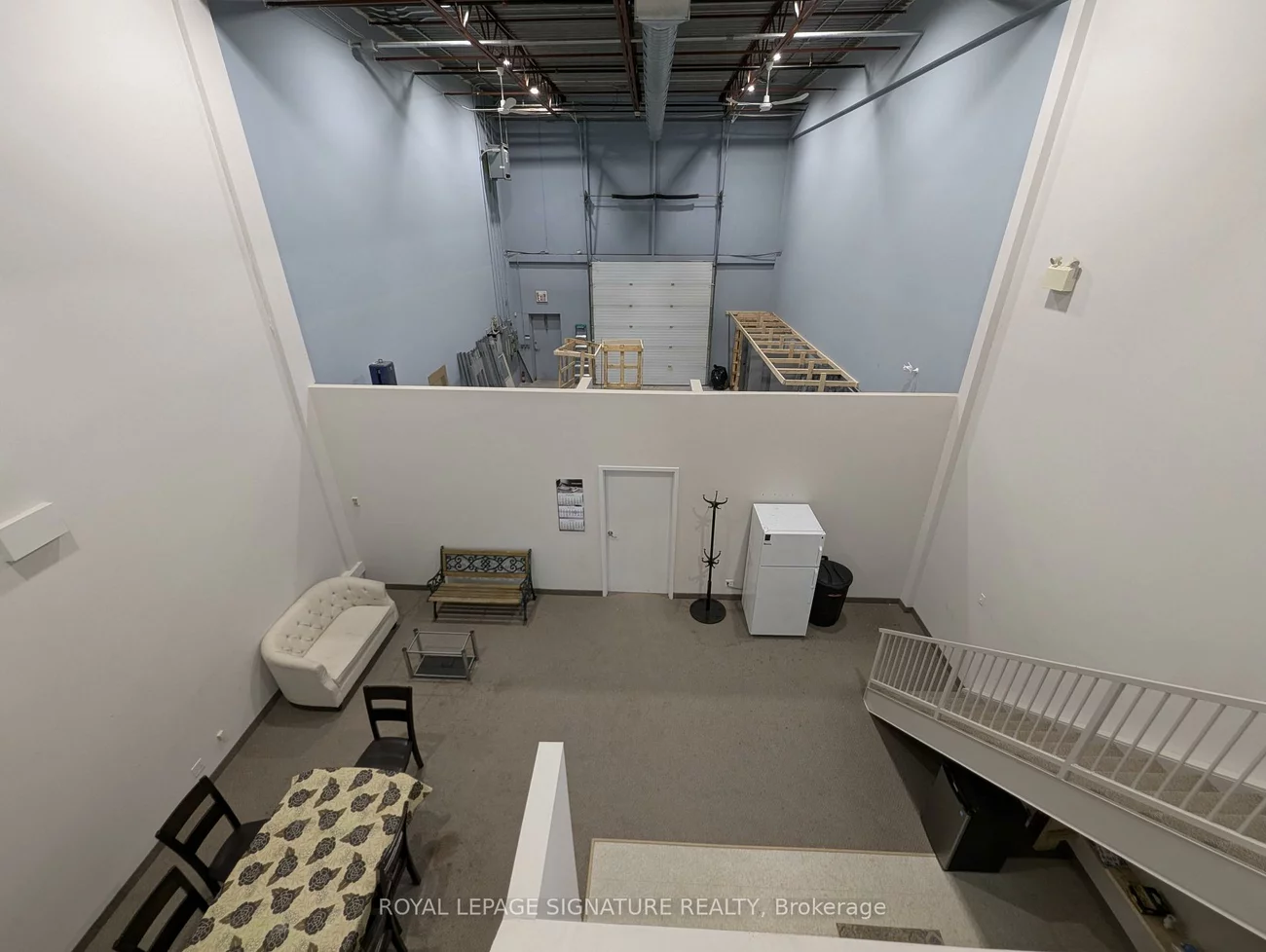 570, Bryne, 400 West, Barrie