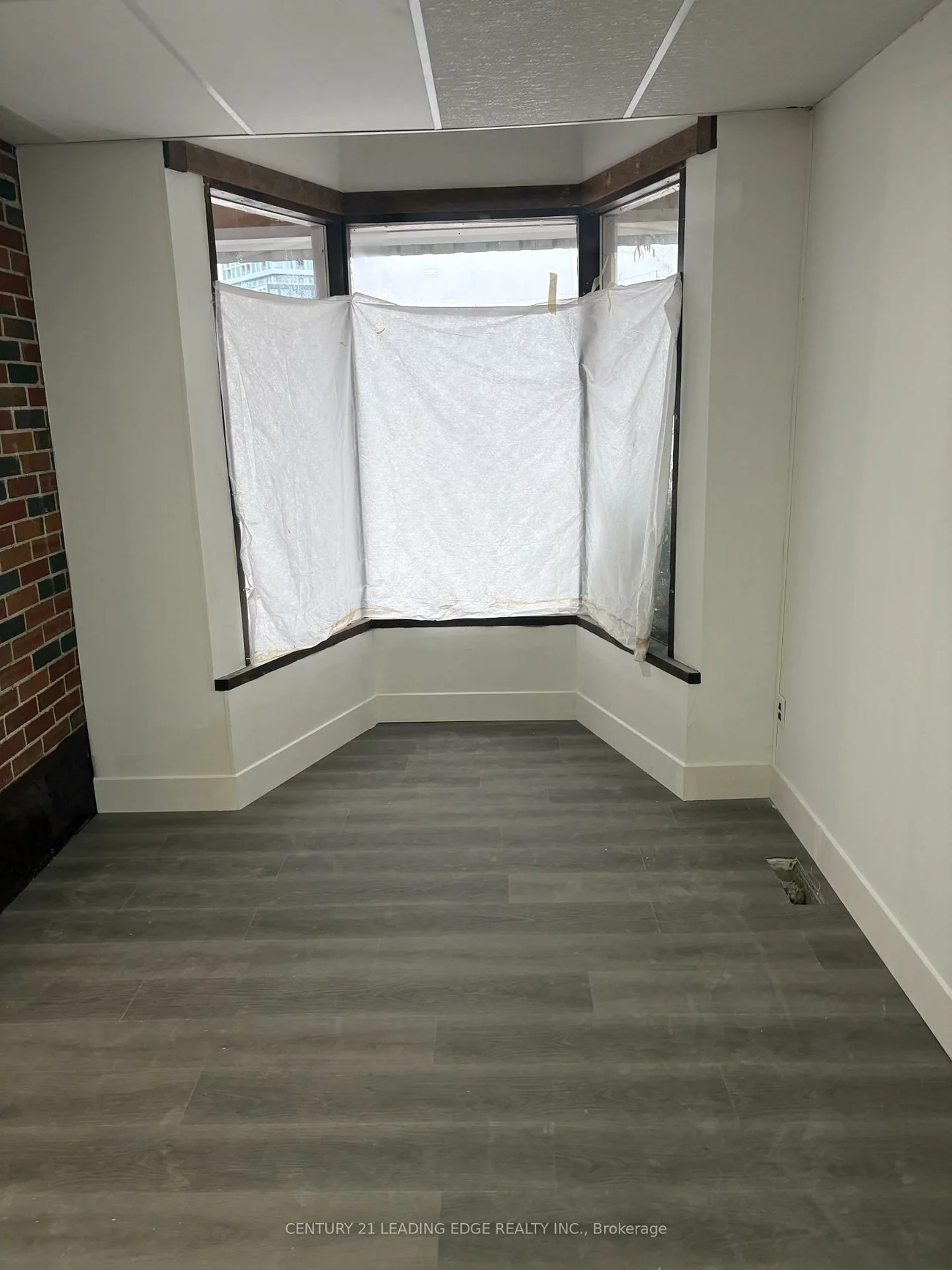 10, Ross, City Centre, Barrie