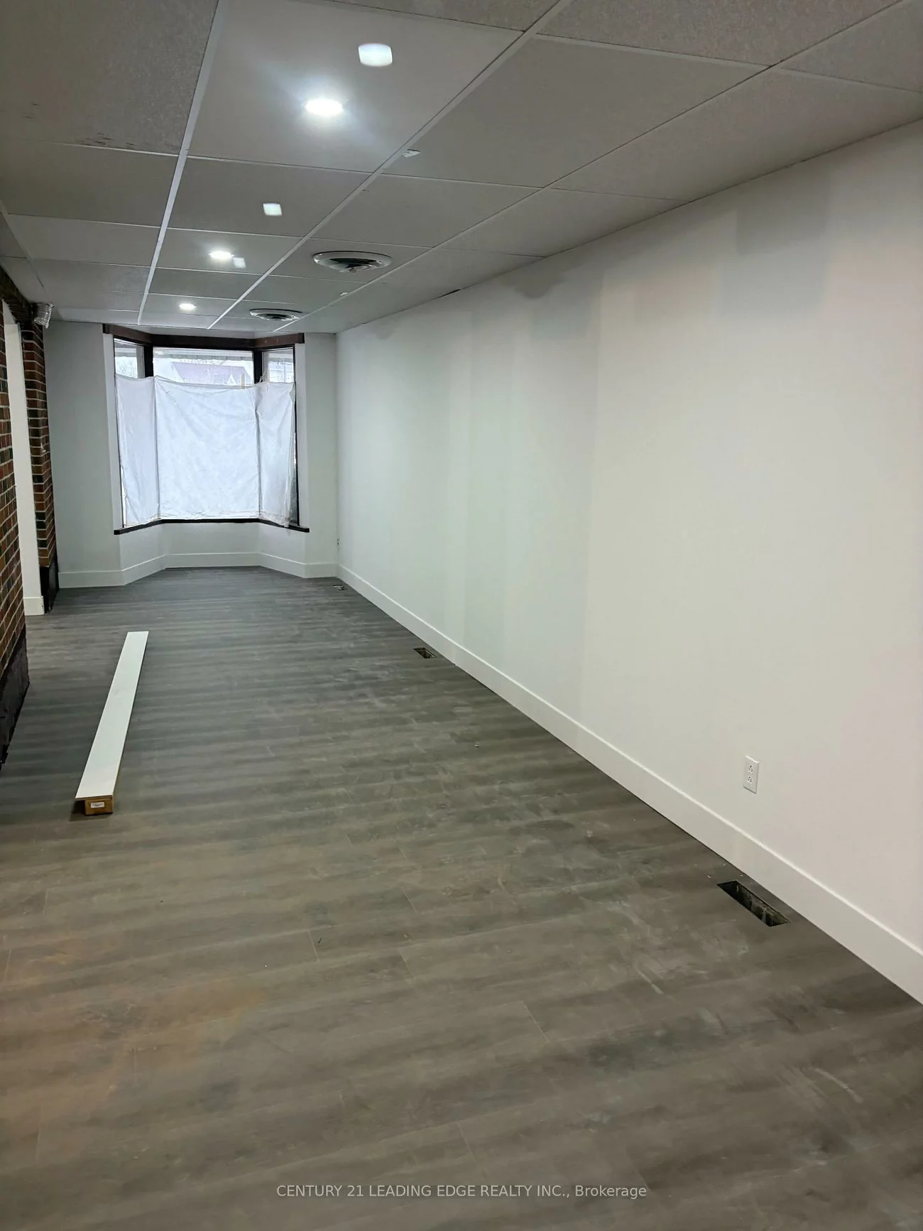 10, Ross, City Centre, Barrie