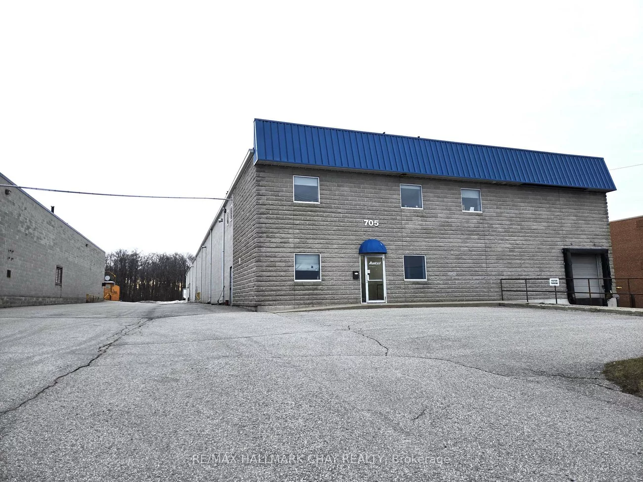 705, Bayview, 400 East, Barrie
