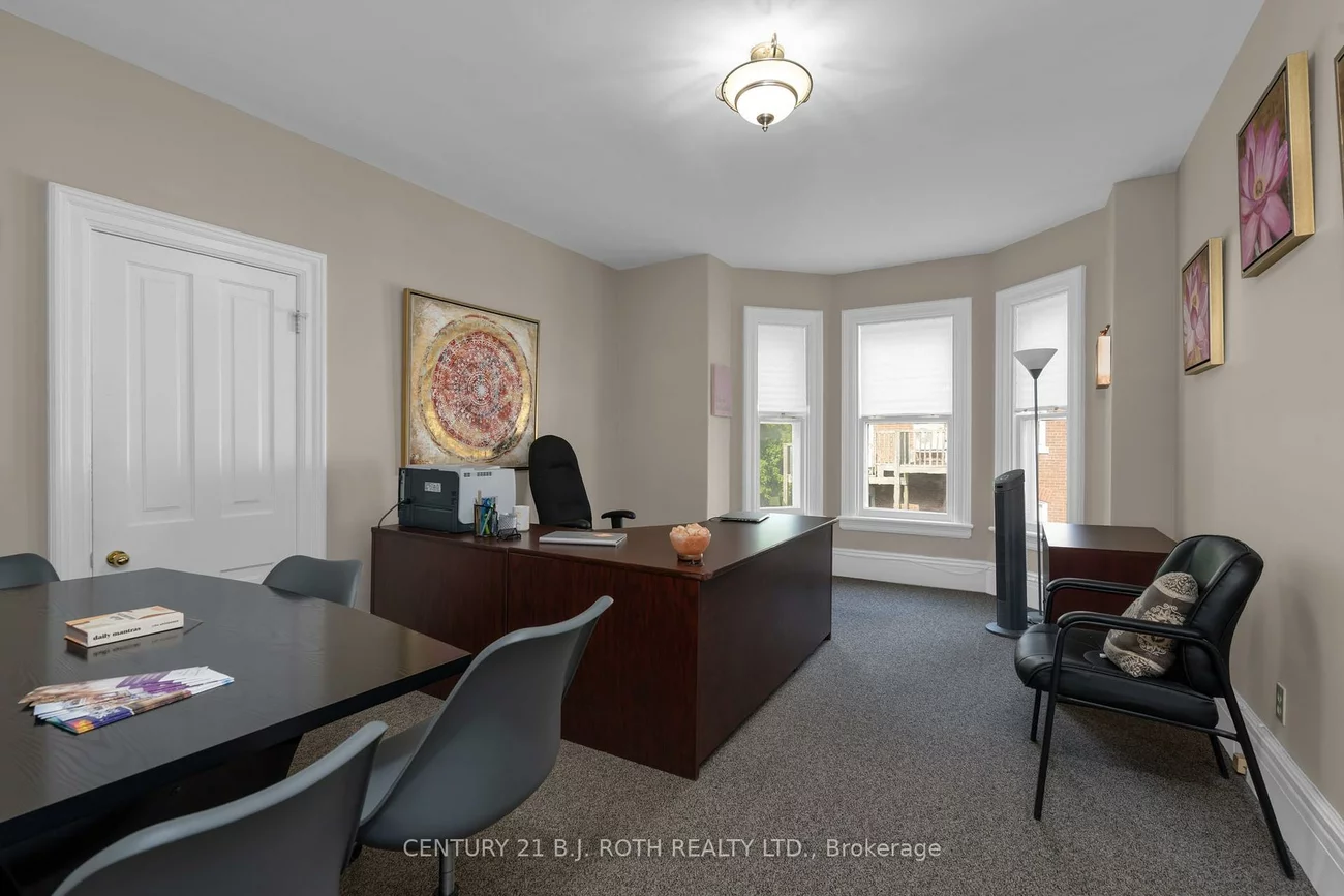 80, Worsley, City Centre, Barrie