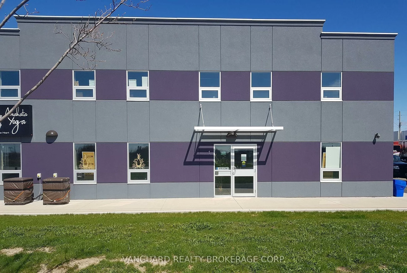 112, King, 400 West, Barrie