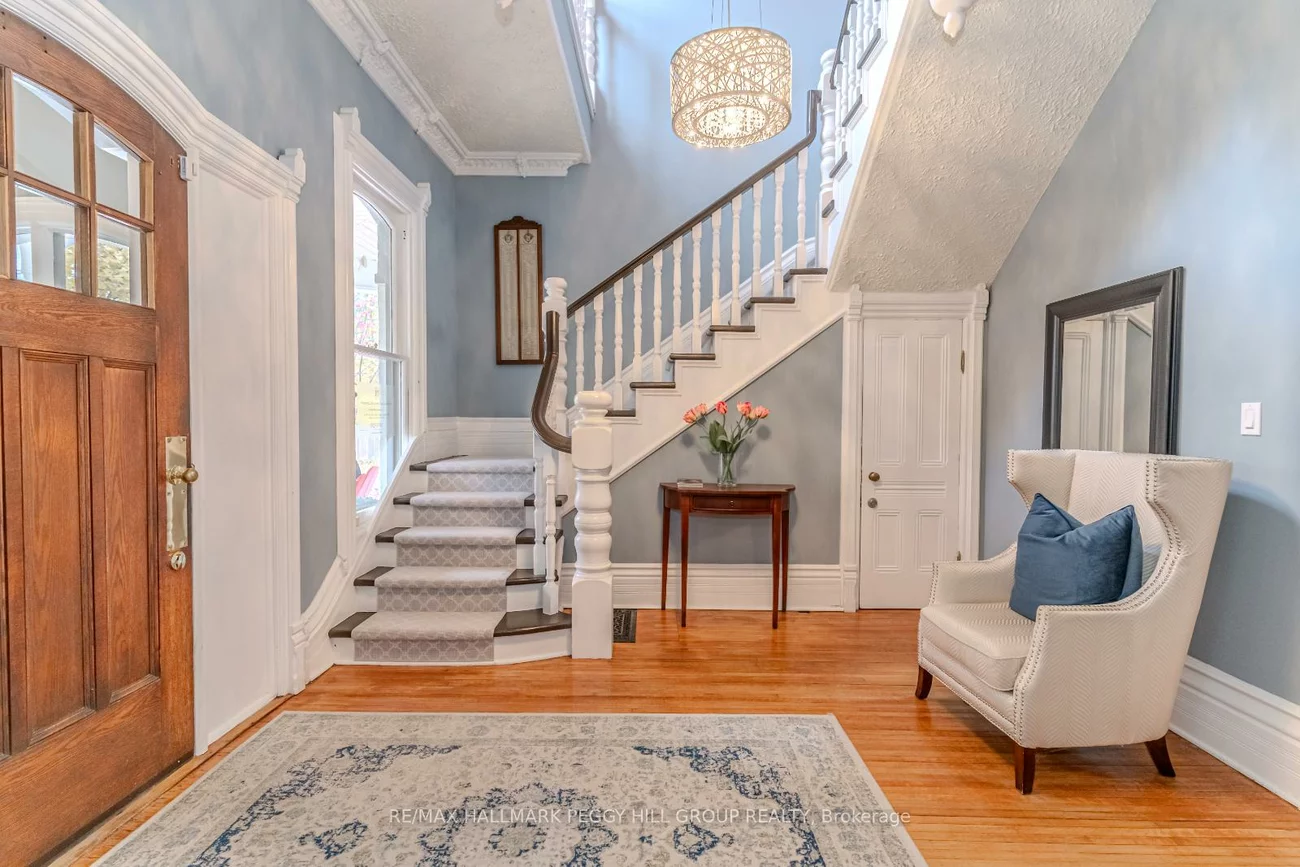 72, High, Queen's Park, Barrie