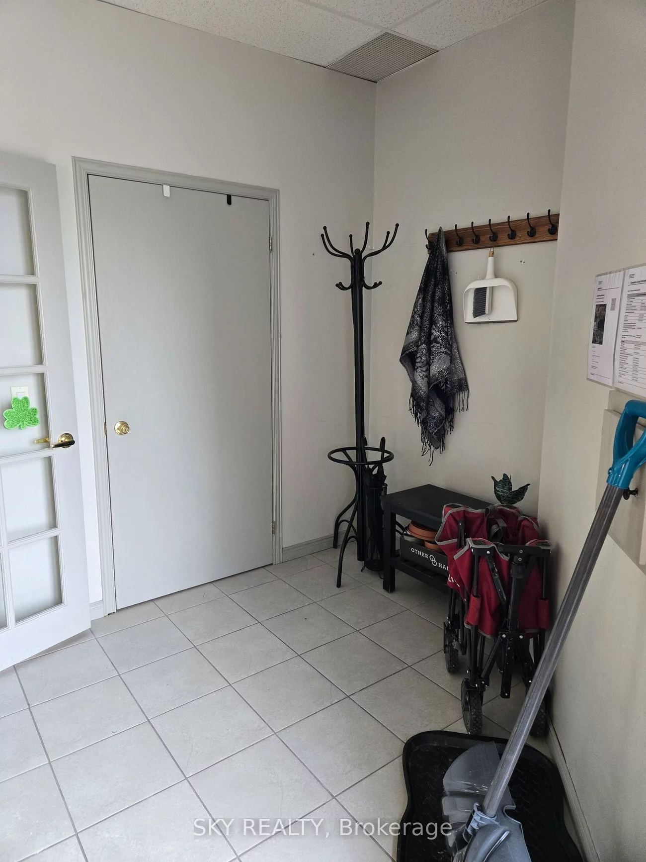 411, Huronia, 400 East, Barrie