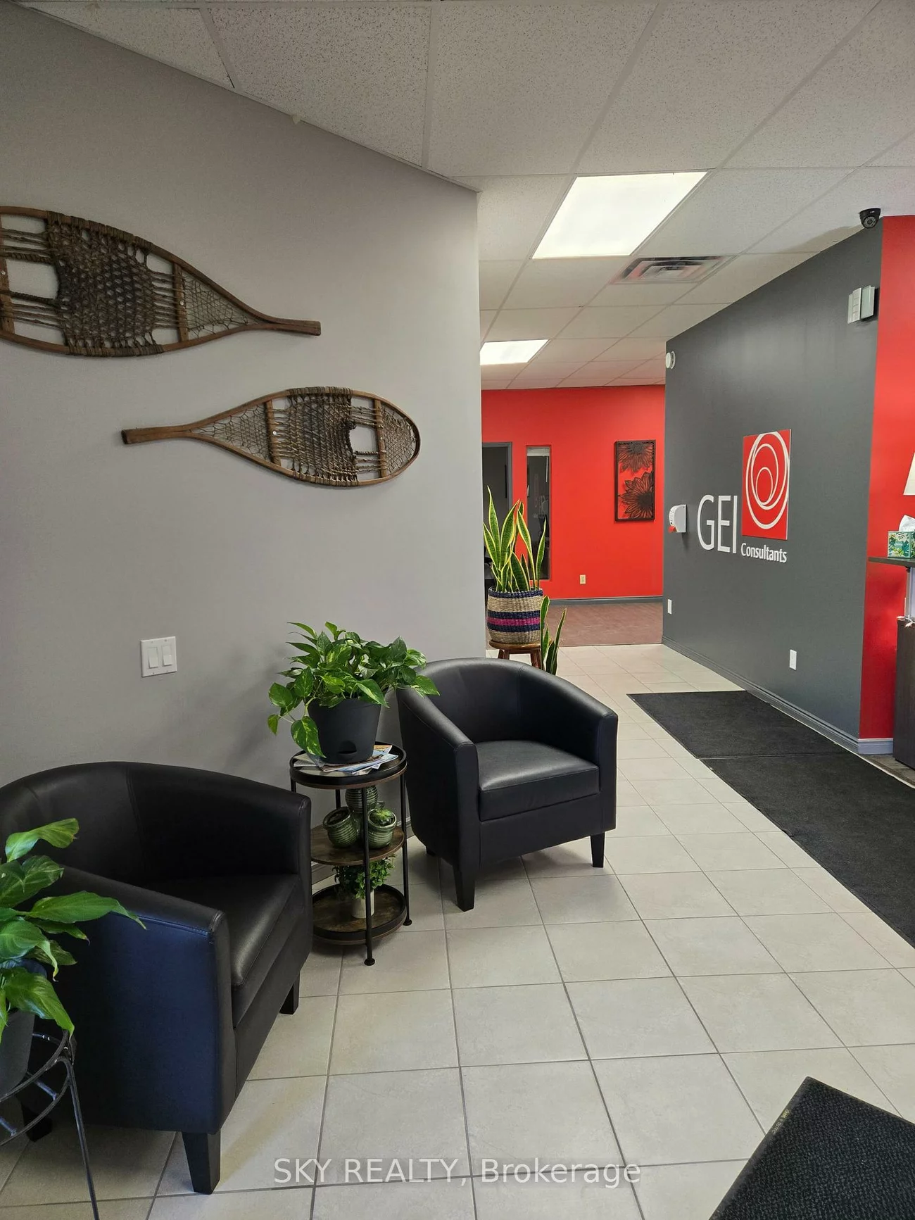 411, Huronia, 400 East, Barrie
