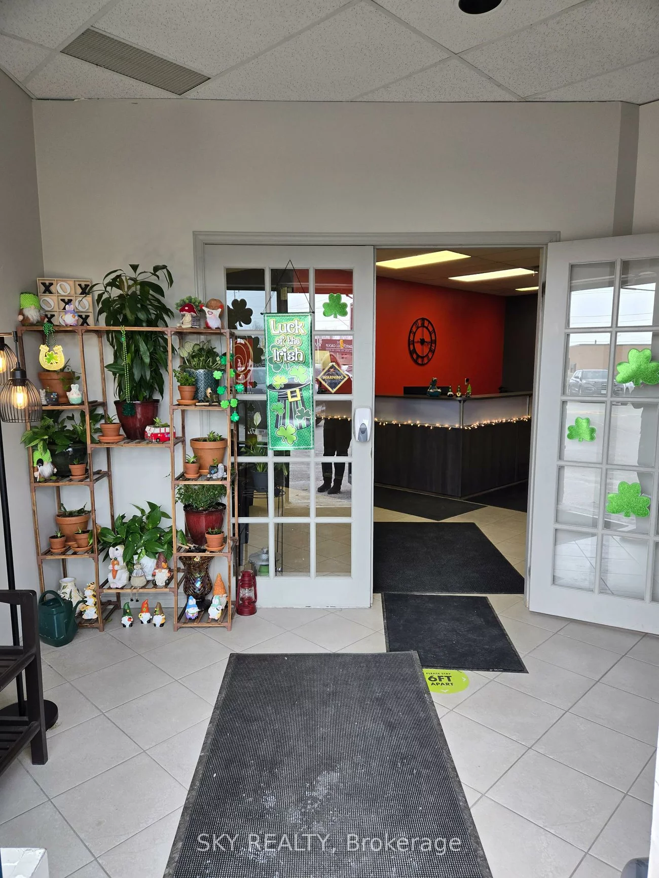 411, Huronia, 400 East, Barrie