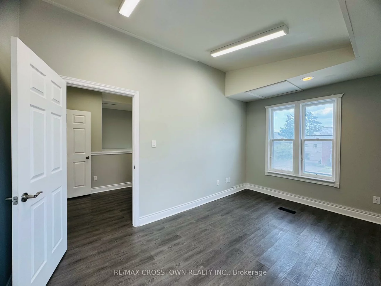 178, Dunlop, Lakeshore, Barrie