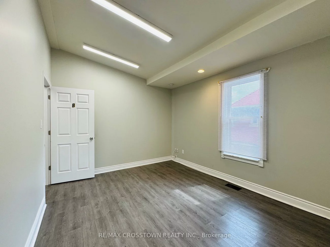 178, Dunlop, Lakeshore, Barrie
