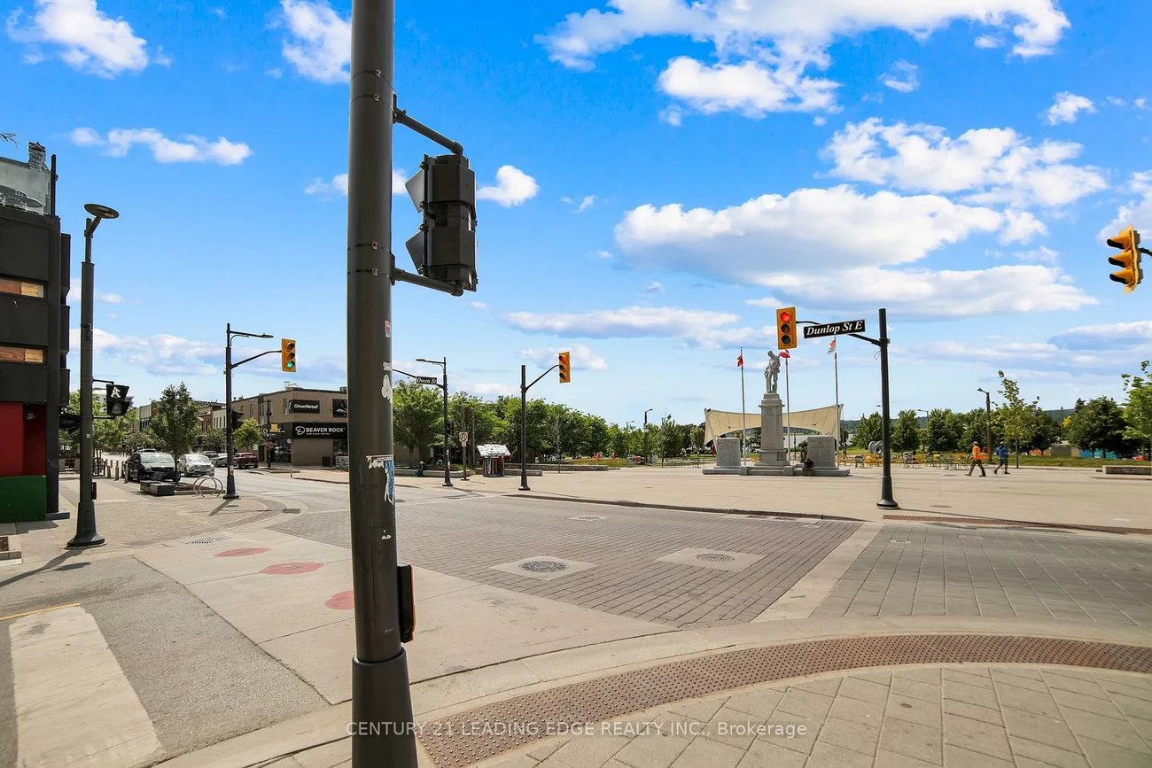 66, Dunlop, City Centre, Barrie