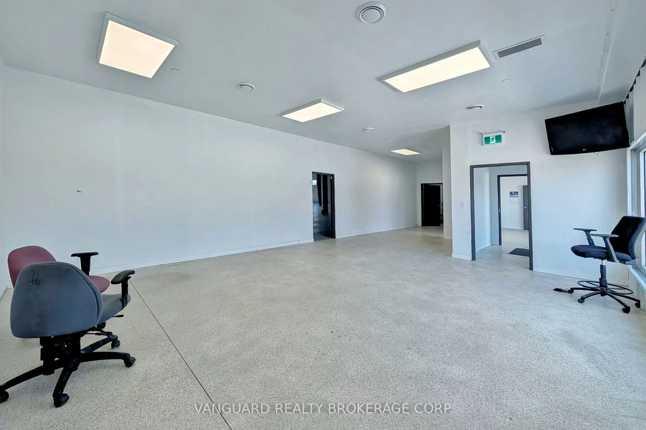 65, Welham, 400 East, Barrie