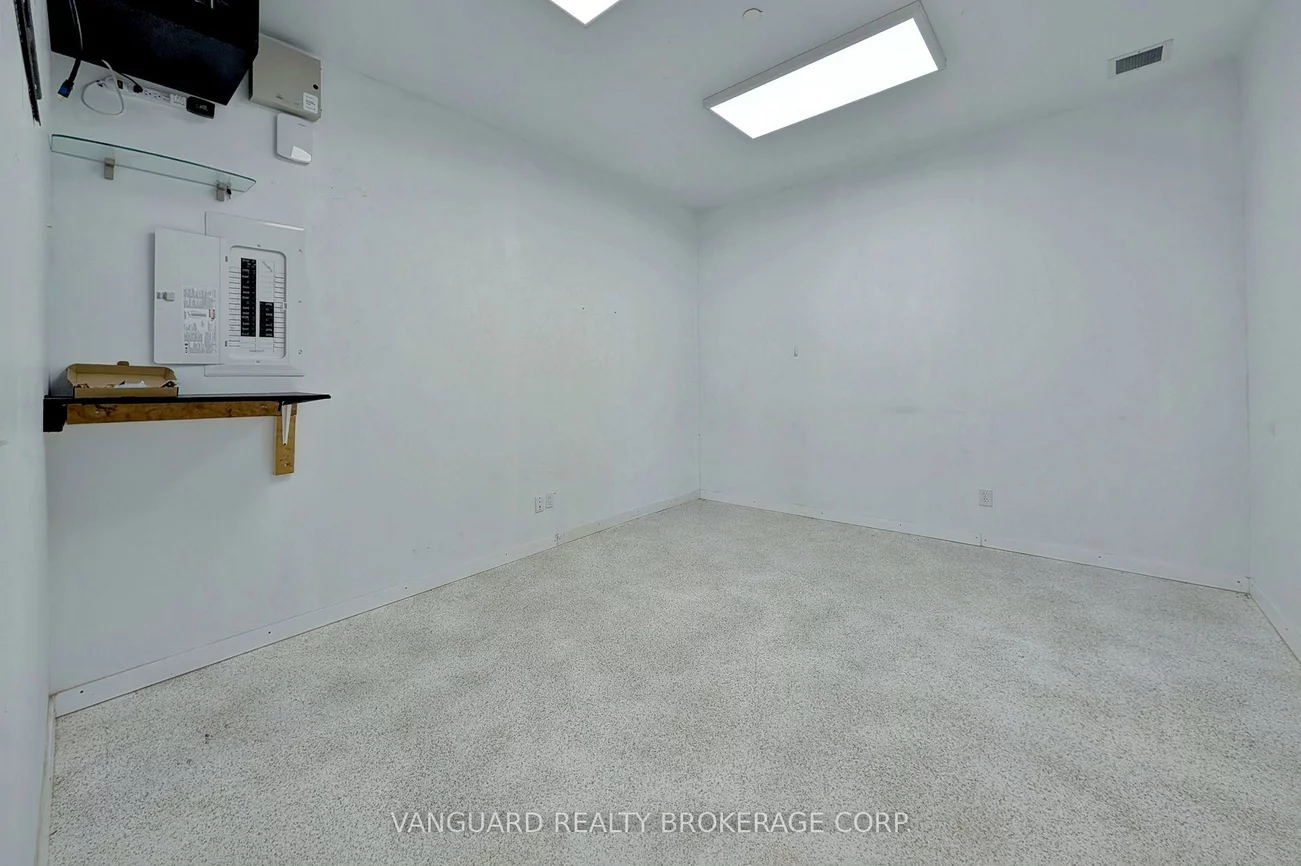 65, Welham, 400 East, Barrie
