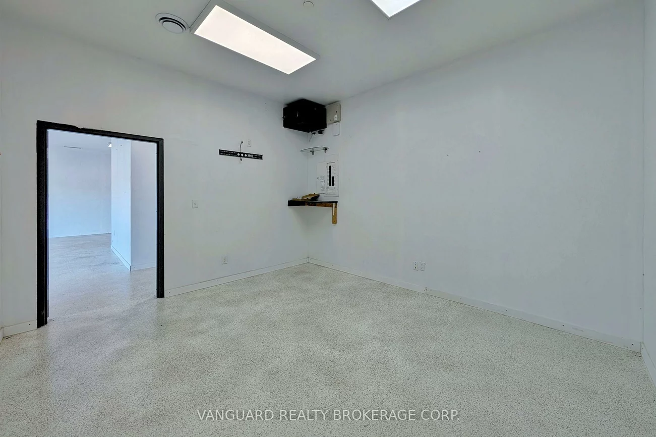 65, Welham, 400 East, Barrie