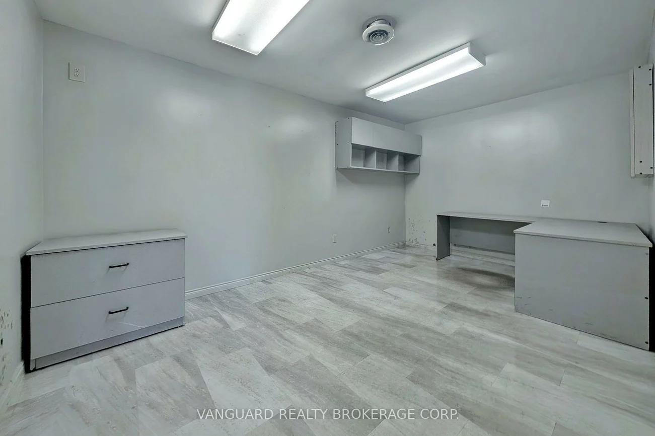 75, Welham, 400 East, Barrie