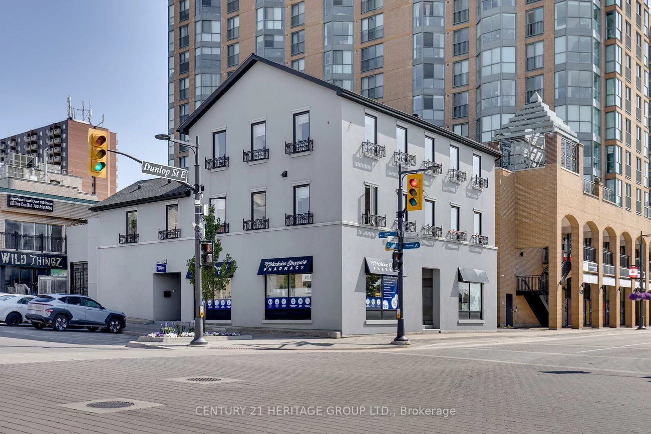 130, Dunlop, City Centre, Barrie