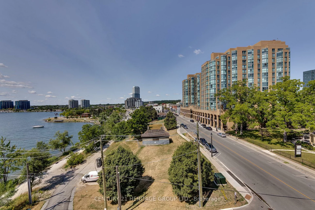 130, Dunlop, City Centre, Barrie