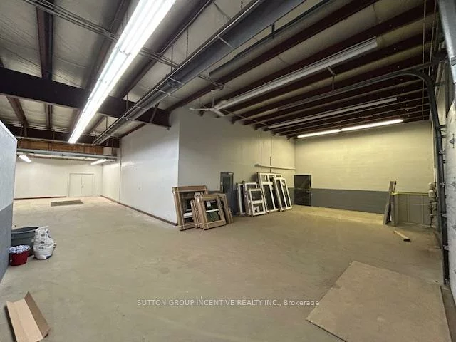 51, Churchill, 400 East, Barrie