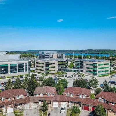 1, Quarry Ridge, Georgian Drive, Barrie