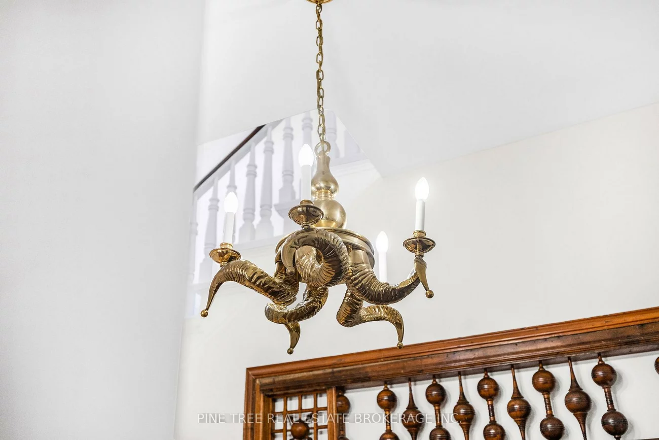 105, Toronto, City Centre, Barrie