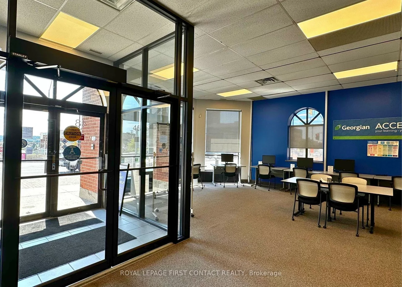48, Collier, City Centre, Barrie