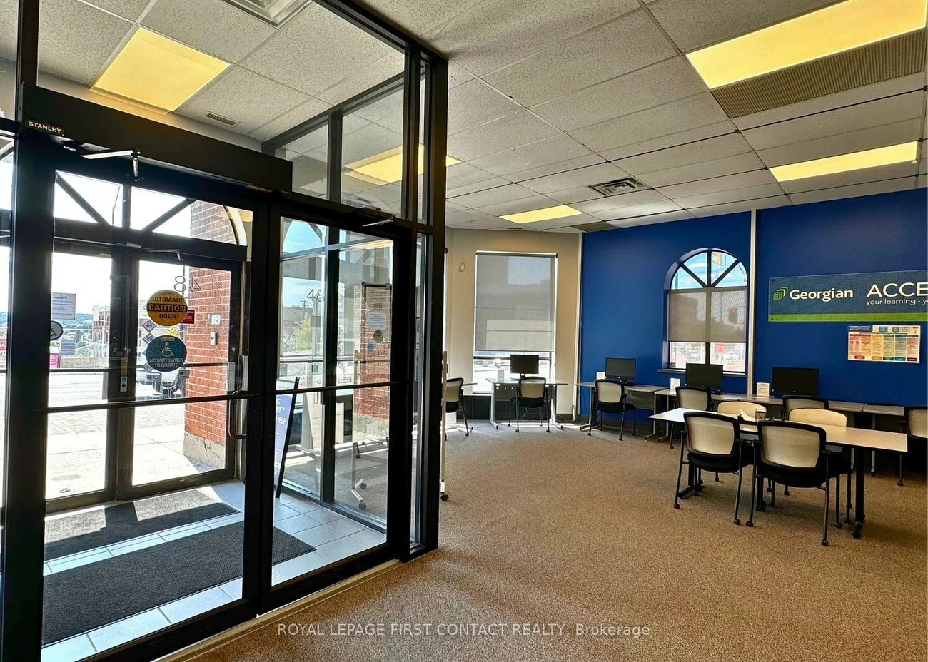 48, Collier, City Centre, Barrie