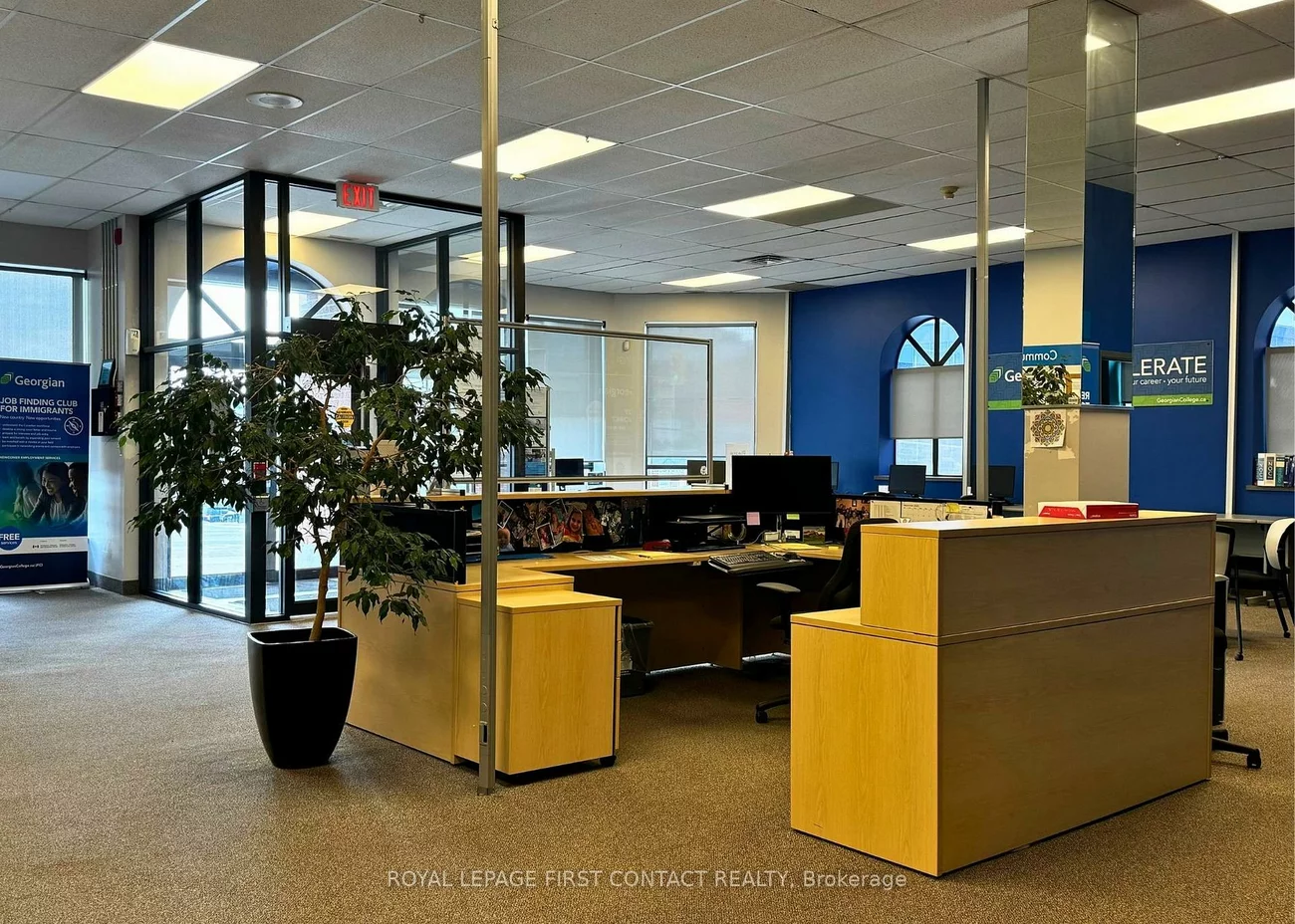 48, Collier, City Centre, Barrie