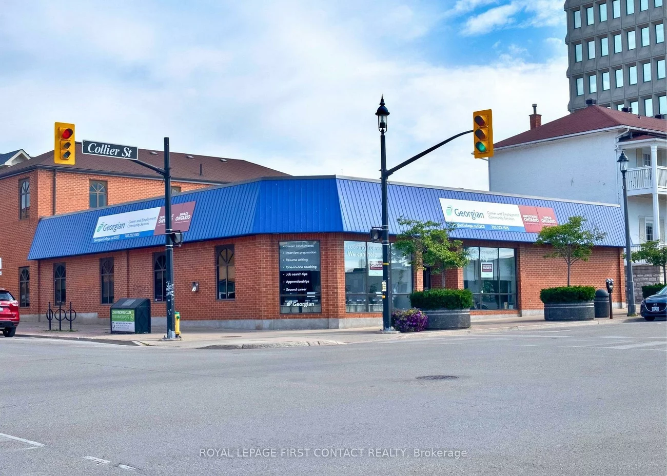 48, Collier, City Centre, Barrie