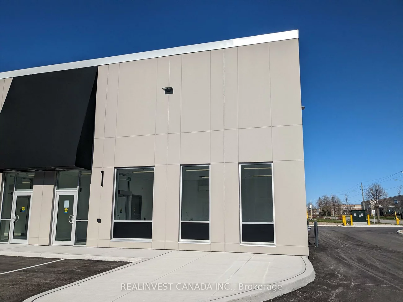 241, King, 400 West, Barrie