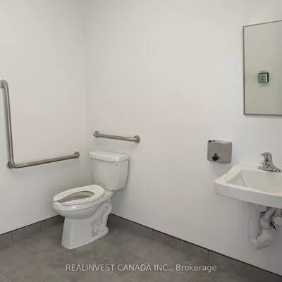 241, King, 400 West, Barrie