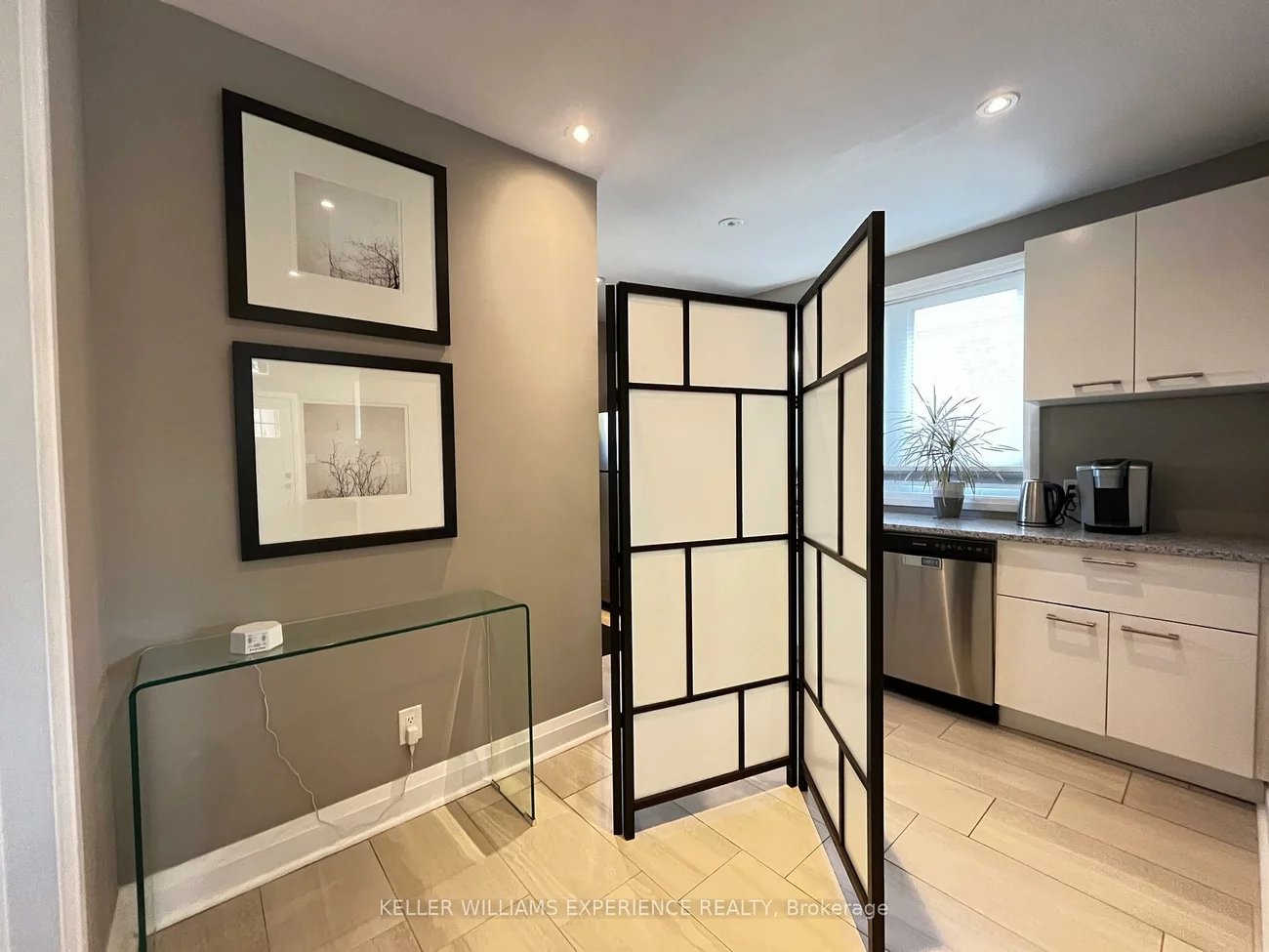 63, Mary, City Centre, Barrie