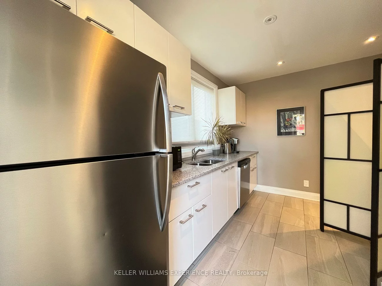 63, Mary, City Centre, Barrie