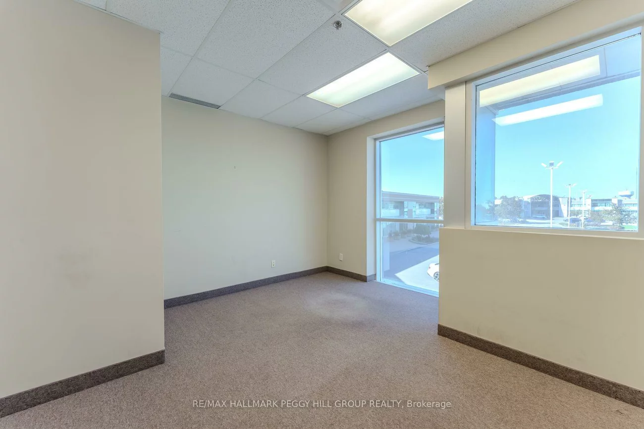 102, Commerce Park, 400 West, Barrie