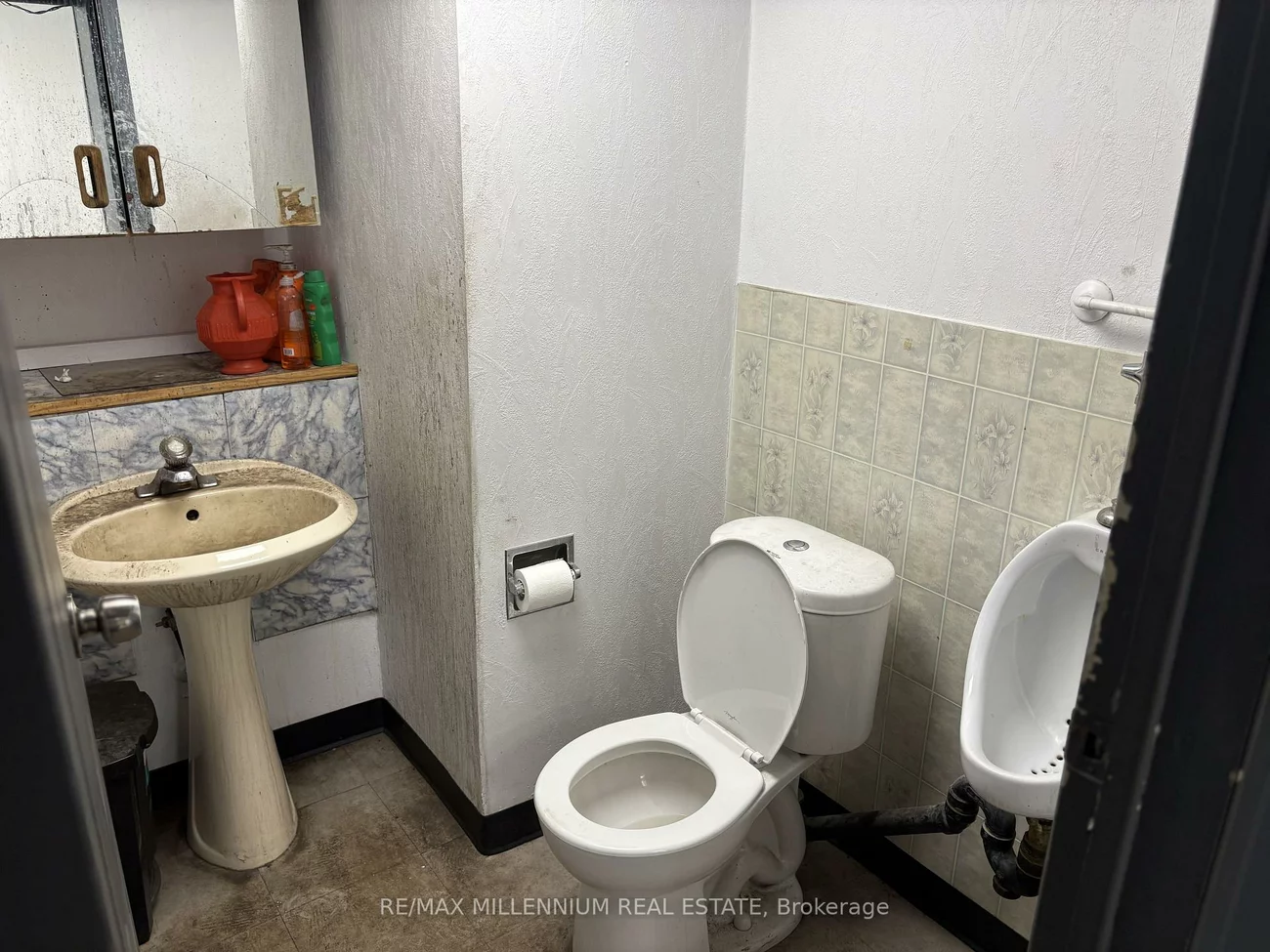 422, Tiffin, 400 North, Barrie