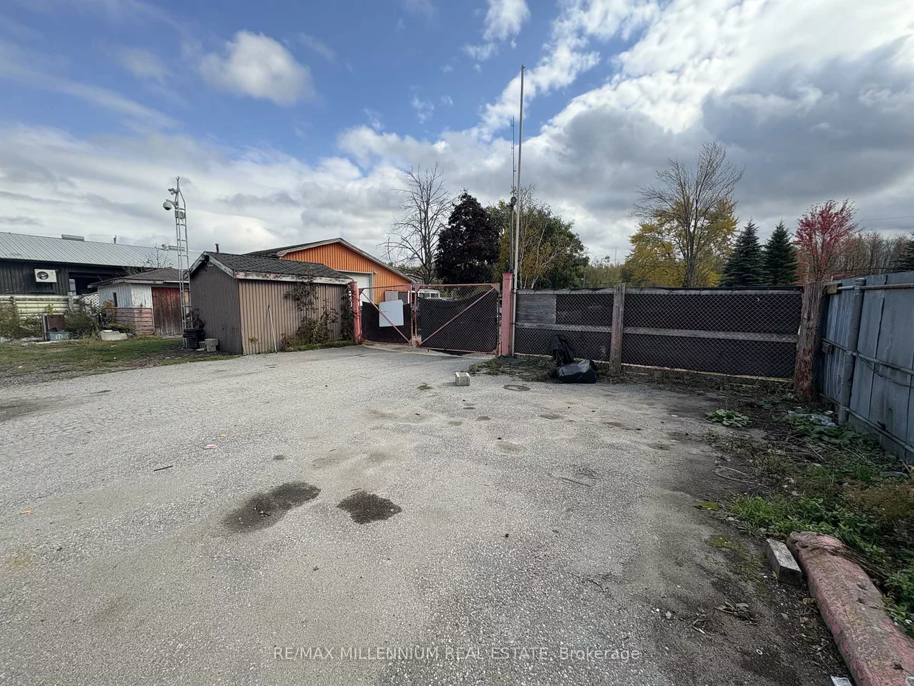 422, Tiffin, 400 North, Barrie