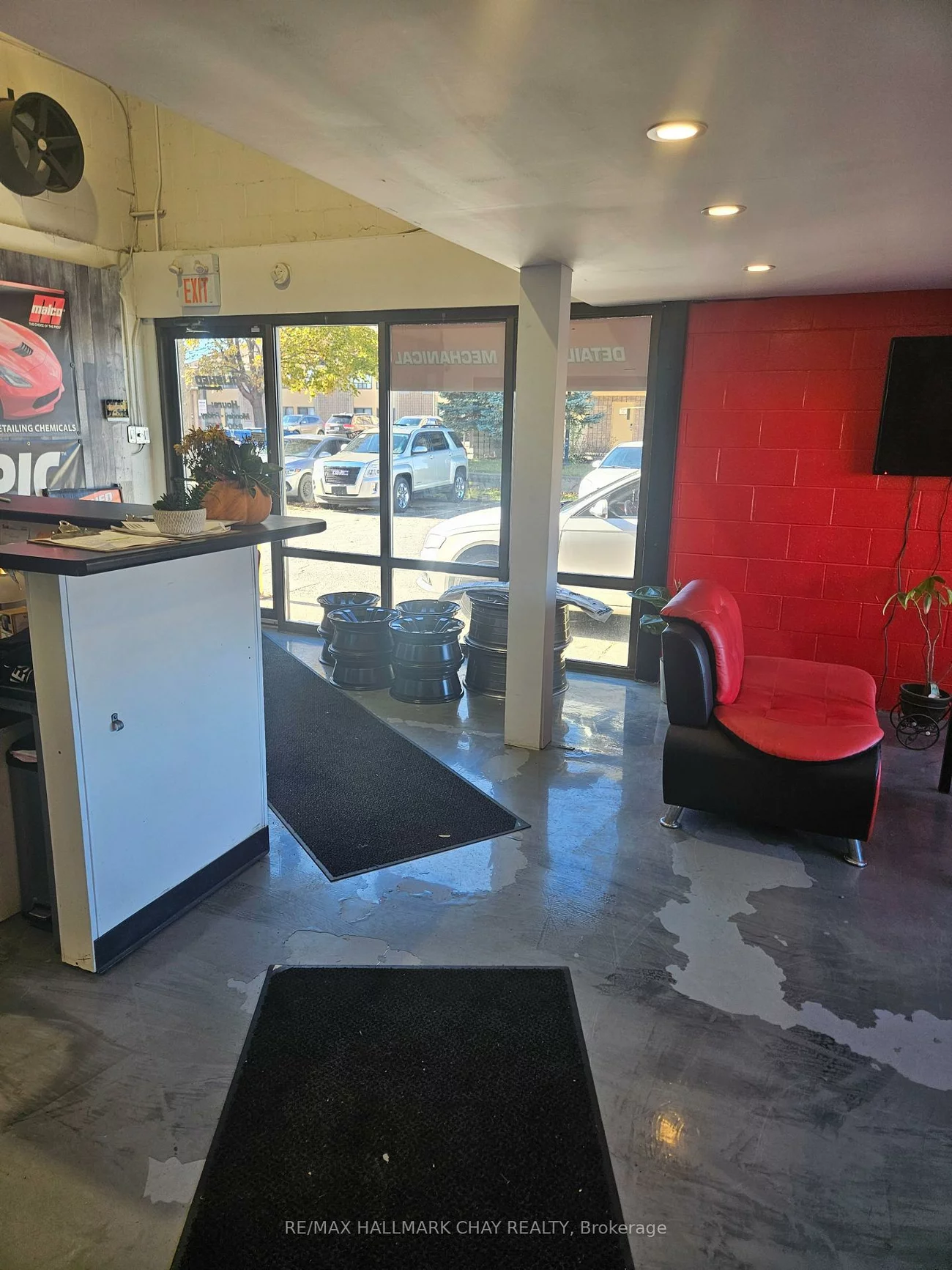 25, Hart, 400 North, Barrie