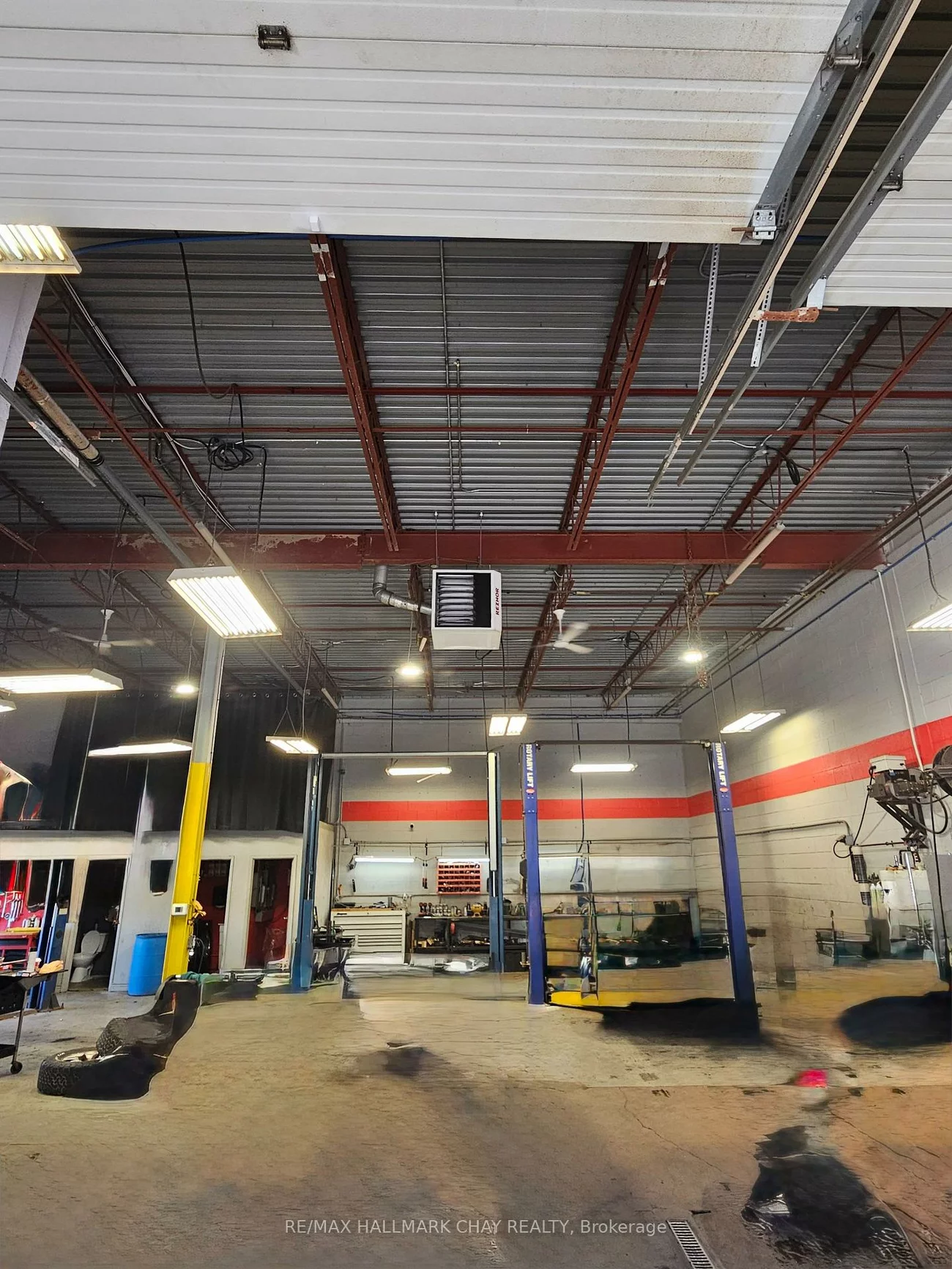 25, Hart, 400 North, Barrie