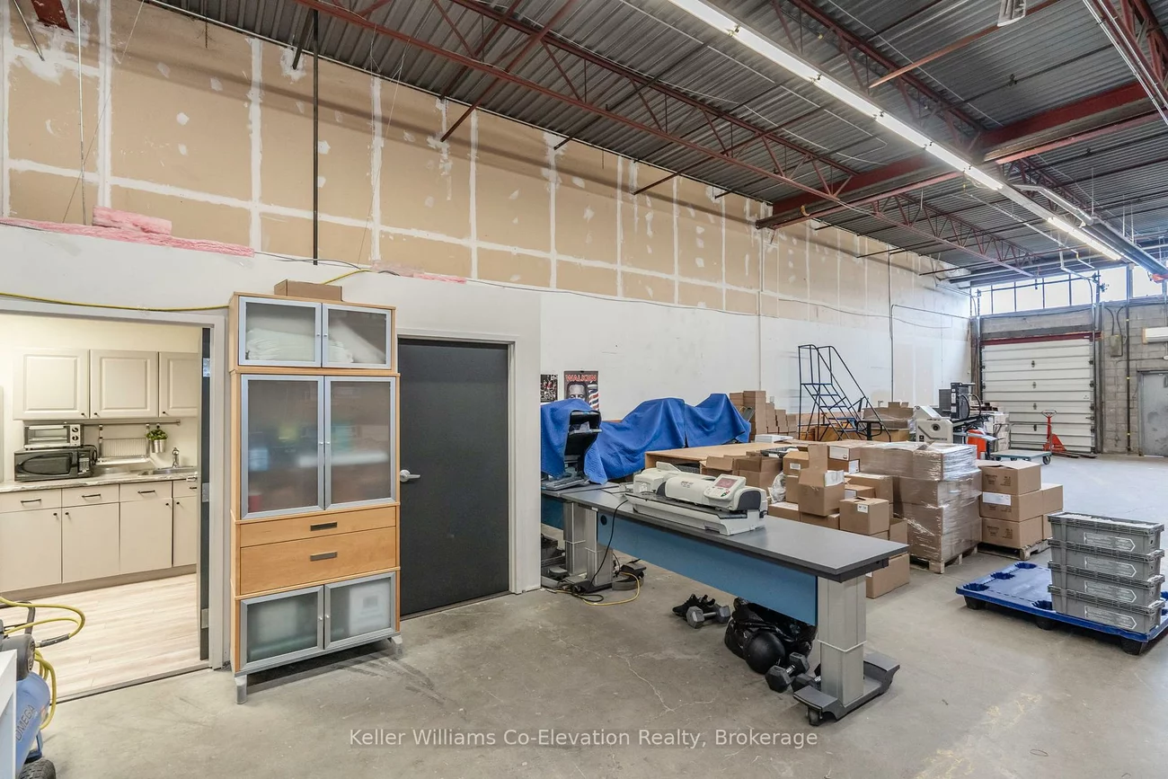 220, Bayview, 400 East, Barrie