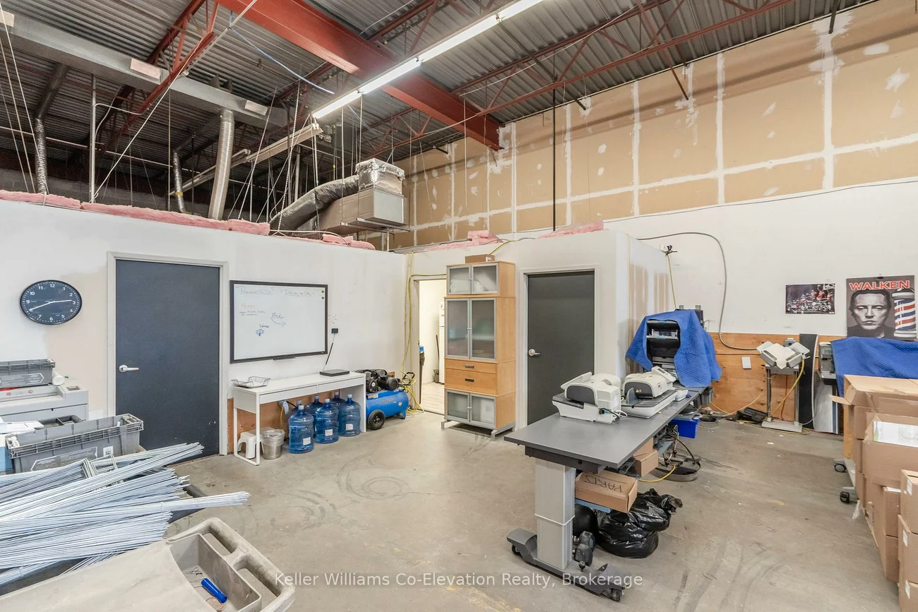 220, Bayview, 400 East, Barrie