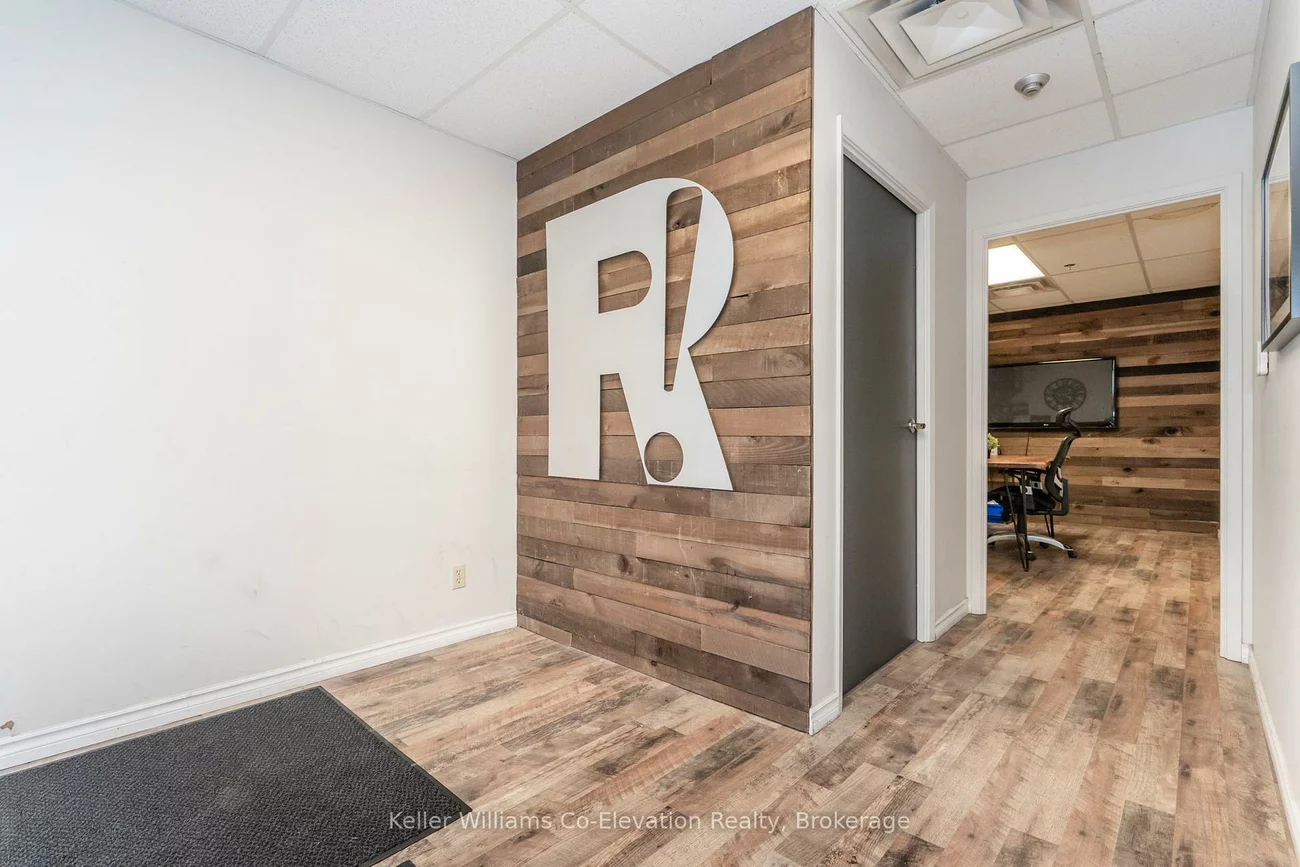 220, Bayview, 400 East, Barrie