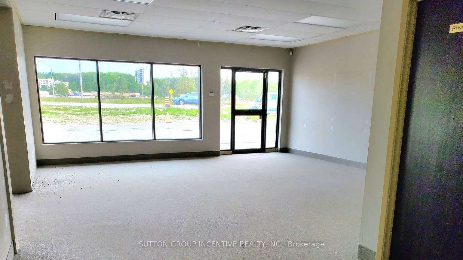 303, Dunlop, 400 North, Barrie