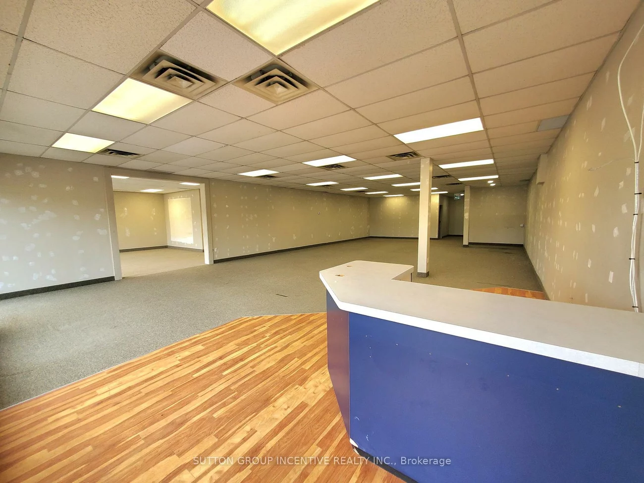 303, Dunlop, 400 North, Barrie