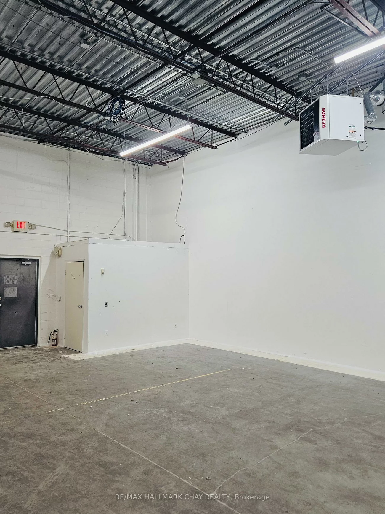 90, Saunders, 400 East, Barrie