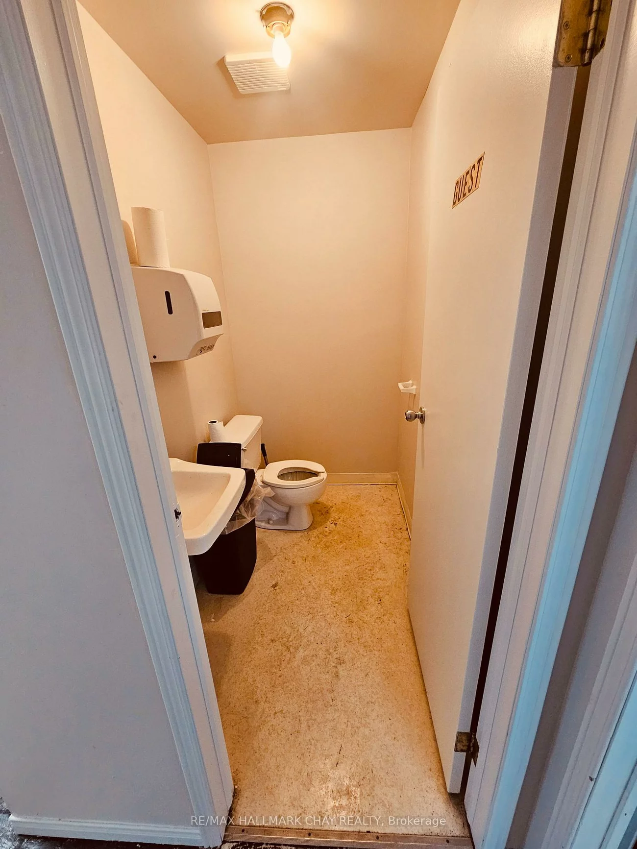 90, Saunders, 400 East, Barrie