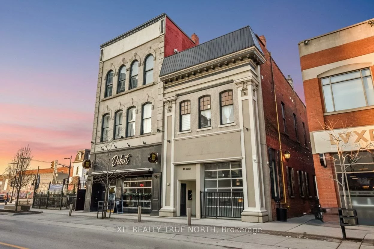 12, Dunlop, City Centre, Barrie