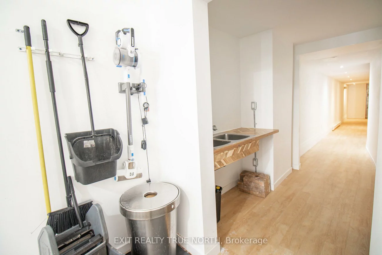 12, Dunlop, City Centre, Barrie